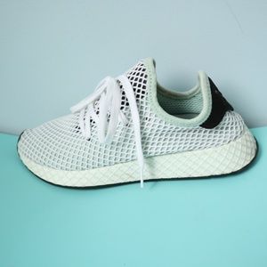 Adidas Deerupt Sneaker Green/White Unisex Comfy Size 9 Women/Size 8 Mens